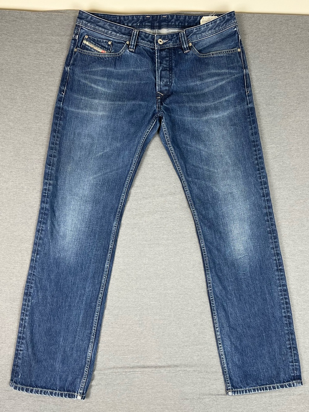Diesel Viker Men's Straight Fit Faded Blue Jeans